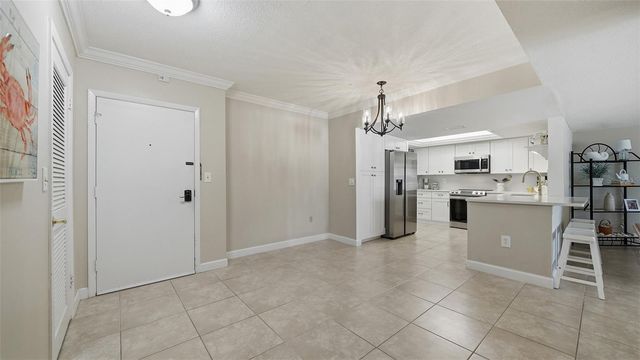 199 WHISPERING SANDS DRIVE 204, Sarasota, FL 34242