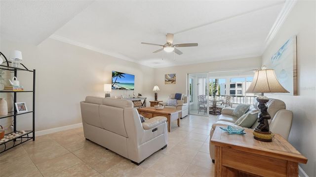 199 WHISPERING SANDS DRIVE 204, Sarasota, FL 34242