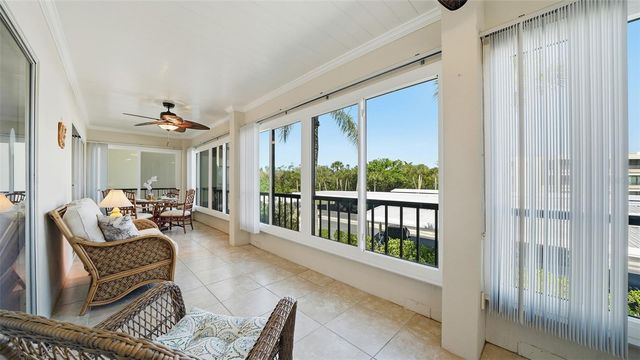 199 WHISPERING SANDS DRIVE 204, Sarasota, FL 34242