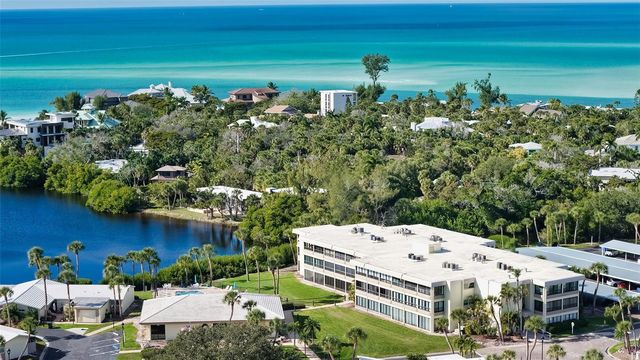 199 WHISPERING SANDS DRIVE 204, Sarasota, FL 34242
