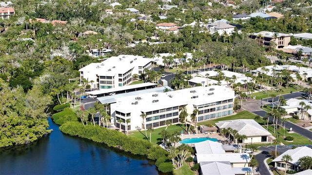 199 WHISPERING SANDS DRIVE 204, Sarasota, FL 34242