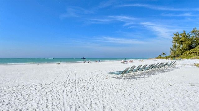 199 WHISPERING SANDS DRIVE 204, Sarasota, FL 34242