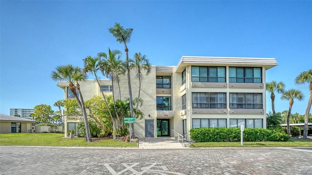 199 WHISPERING SANDS DRIVE 204, Sarasota, FL 34242
