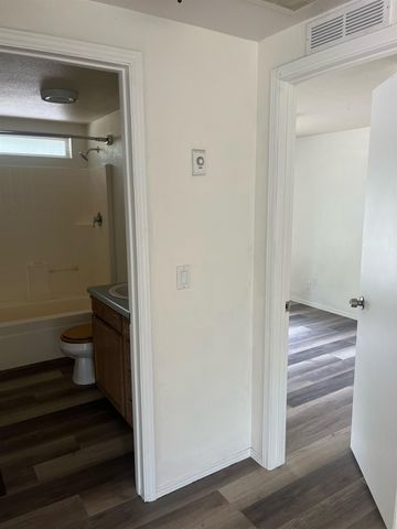 4087 Hesseltine Rd, Valley, WA 99181