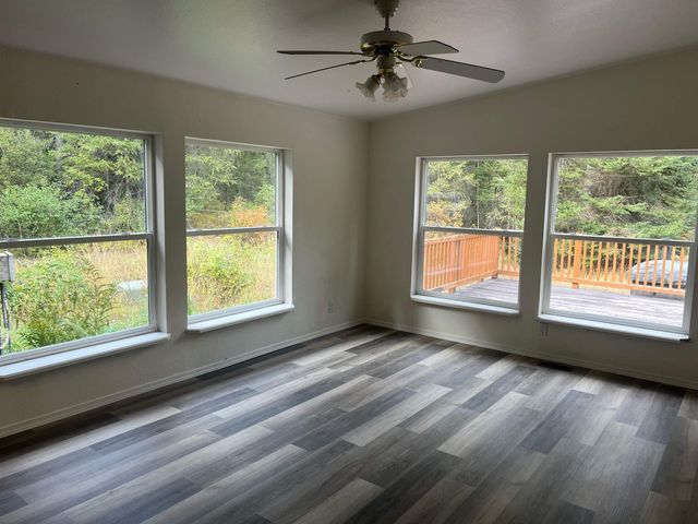 4087 Hesseltine Rd, Valley, WA 99181