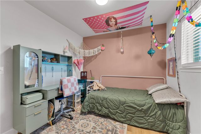 811 N 30th Street, Rogers, AR 72756