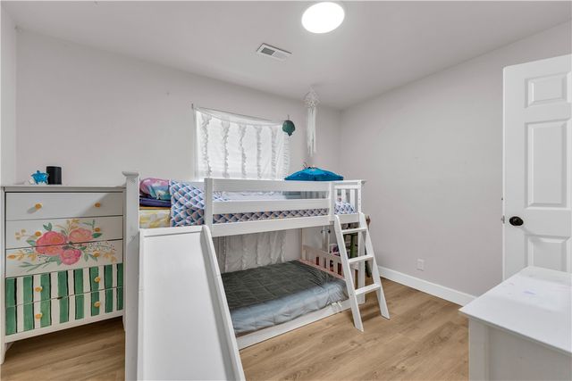 811 N 30th Street, Rogers, AR 72756