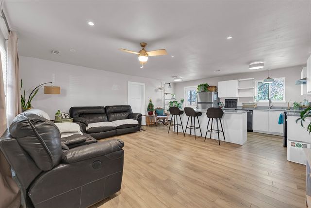 811 N 30th Street, Rogers, AR 72756