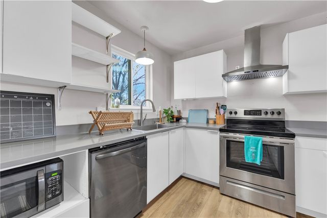 811 N 30th Street, Rogers, AR 72756