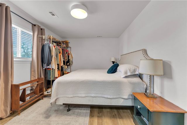 811 N 30th Street, Rogers, AR 72756