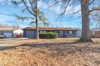 811 N 30th Street, Rogers, AR 72756