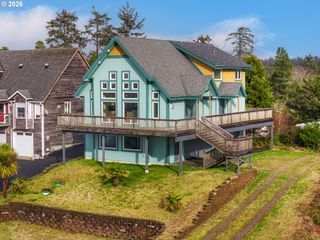 31102 J Pl, Ocean Park, WA 98640