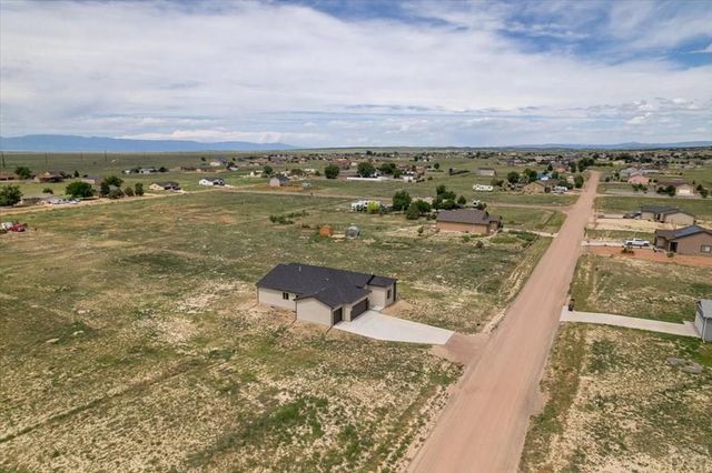 550 E Chaunsey Dr, Pueblo West, CO 81007