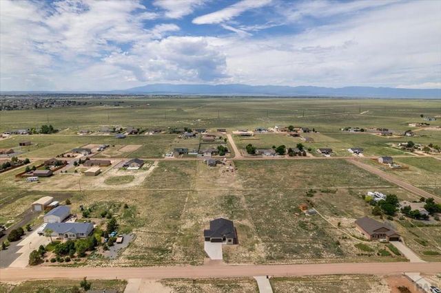 550 E Chaunsey Dr, Pueblo West, CO 81007