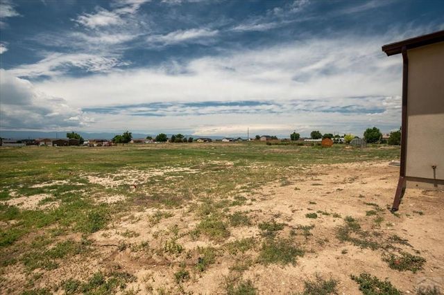 550 E Chaunsey Dr, Pueblo West, CO 81007