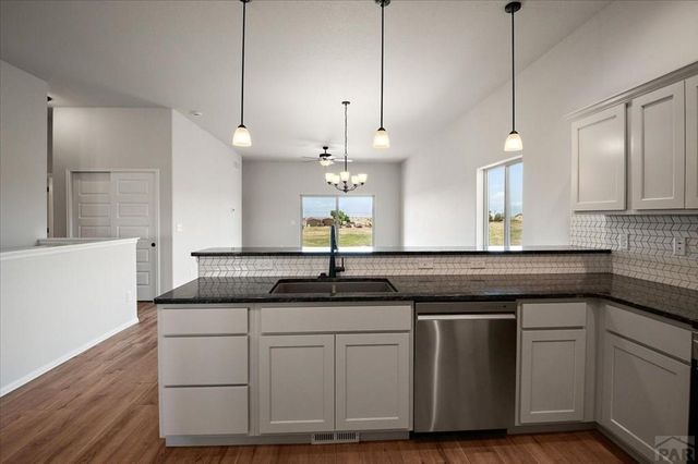 550 E Chaunsey Dr, Pueblo West, CO 81007