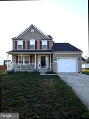 515 BRANDENBURG DR, Falling Waters, WV 25419