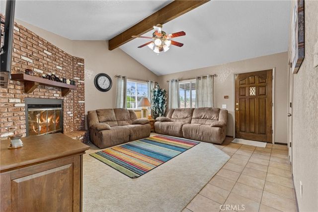 2761 Redlands, Perris, CA 92571