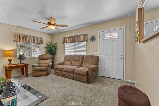 2761 Redlands, Perris, CA 92571