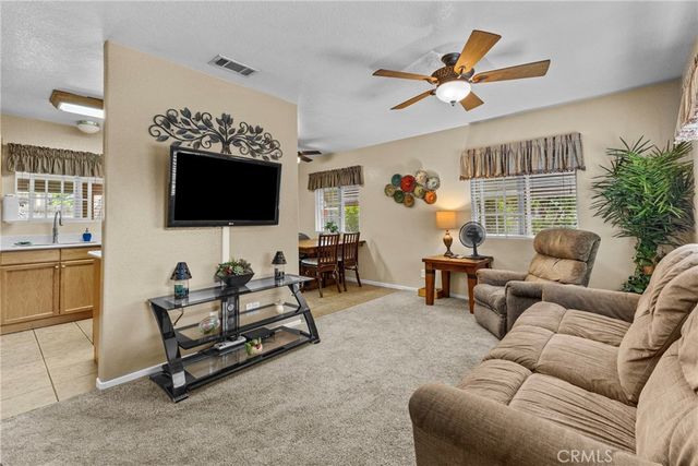 2761 Redlands, Perris, CA 92571