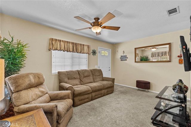 2761 Redlands, Perris, CA 92571