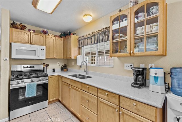 2761 Redlands, Perris, CA 92571