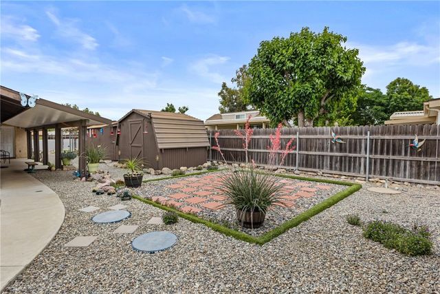2761 Redlands, Perris, CA 92571