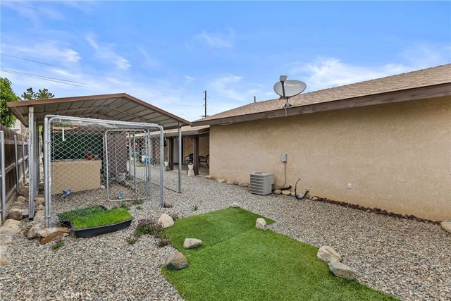 2761 Redlands, Perris, CA 92571