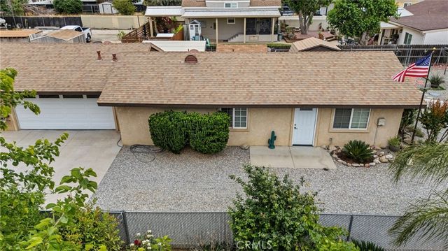 2761 Redlands, Perris, CA 92571