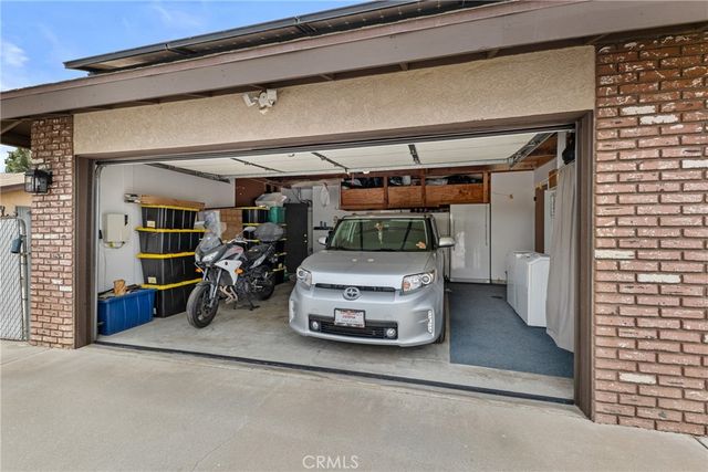 2761 Redlands, Perris, CA 92571