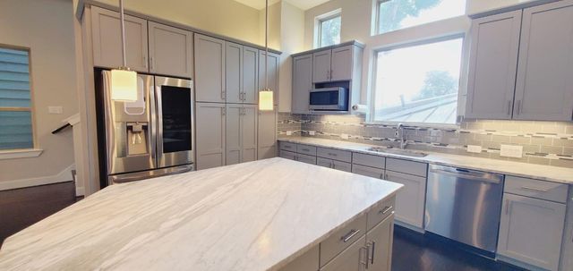 2422 Maufferd Street, Houston, TX 77009