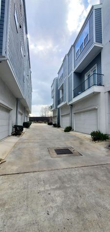 2422 Maufferd Street, Houston, TX 77009