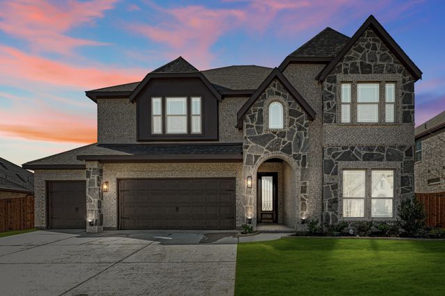 136 Fireberry Drive, Glenn Heights, TX 75154
