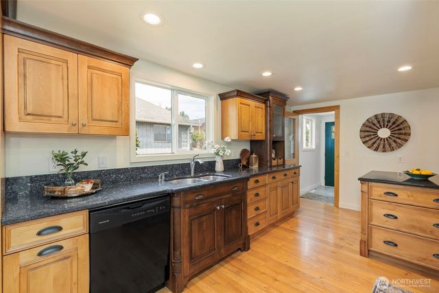 3542 NW Lowell Street, Silverdale, WA 98383