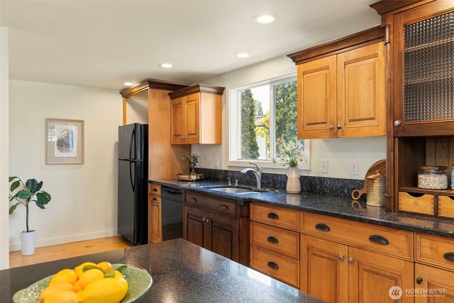 3542 NW Lowell Street, Silverdale, WA 98383