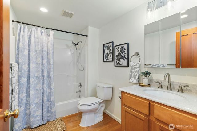 3542 NW Lowell Street, Silverdale, WA 98383