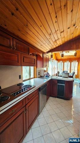 534 Hamburg Turnpike, West Milford, NJ 07480