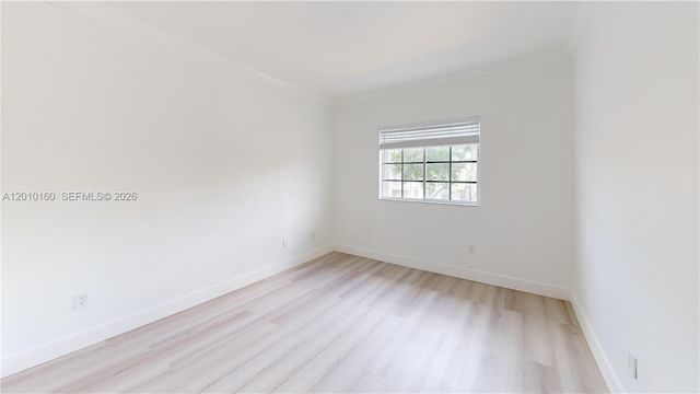 372 NE 26th Pl 201, Homestead, FL 33033