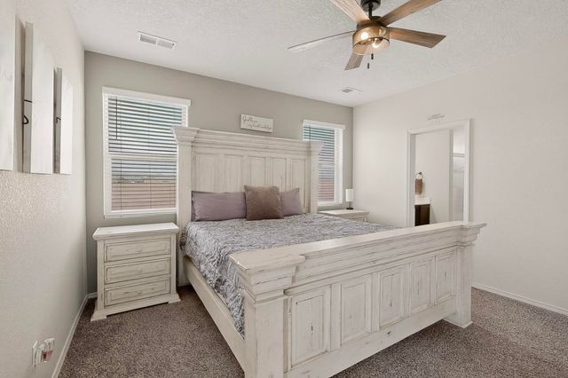 2280 Solara Loop NE, Rio Rancho, NM 87144