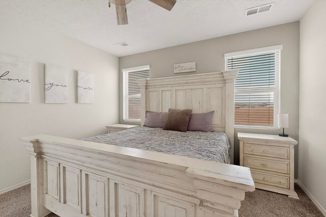 2280 Solara Loop NE, Rio Rancho, NM 87144