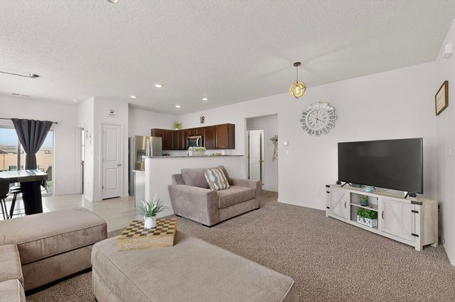 2280 Solara Loop NE, Rio Rancho, NM 87144