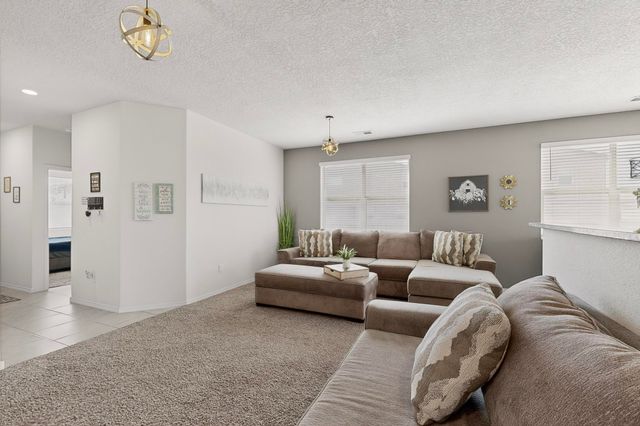 2280 Solara Loop NE, Rio Rancho, NM 87144