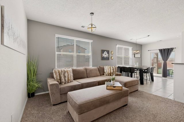 2280 Solara Loop NE, Rio Rancho, NM 87144