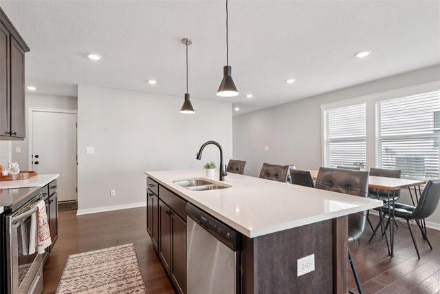 4723 172nd Street, Urbandale, IA 50323