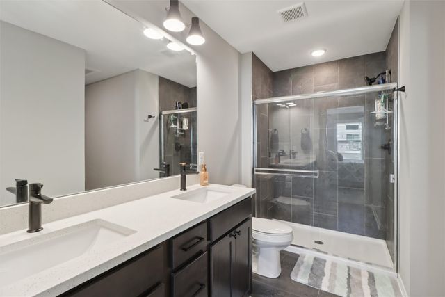 4723 172nd Street, Urbandale, IA 50323