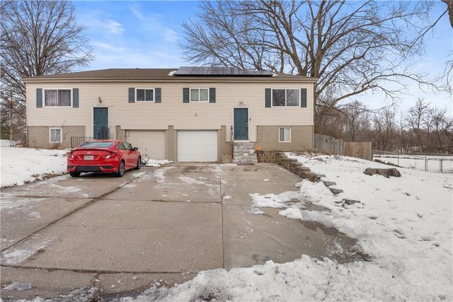 18608 E Arrowhead Place, Independence, MO 64056