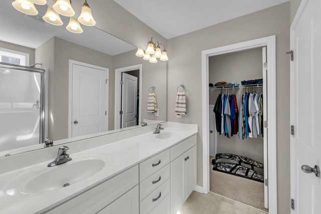 8650 Sentry Circle, North Charleston, SC 29420