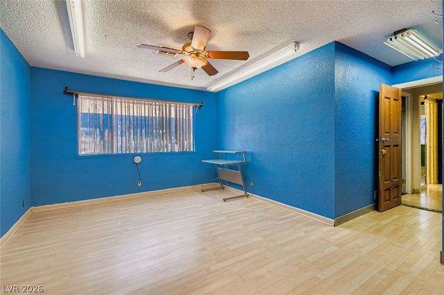 4723 Desert Vista Road, Las Vegas, NV 89121