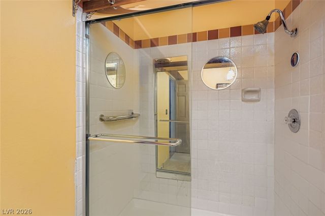 4723 Desert Vista Road, Las Vegas, NV 89121