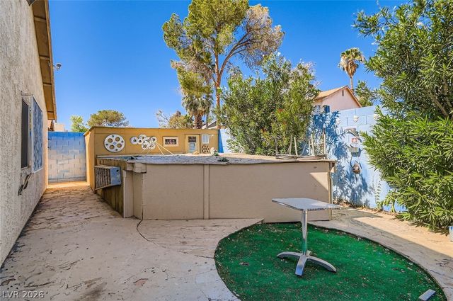 4723 Desert Vista Road, Las Vegas, NV 89121